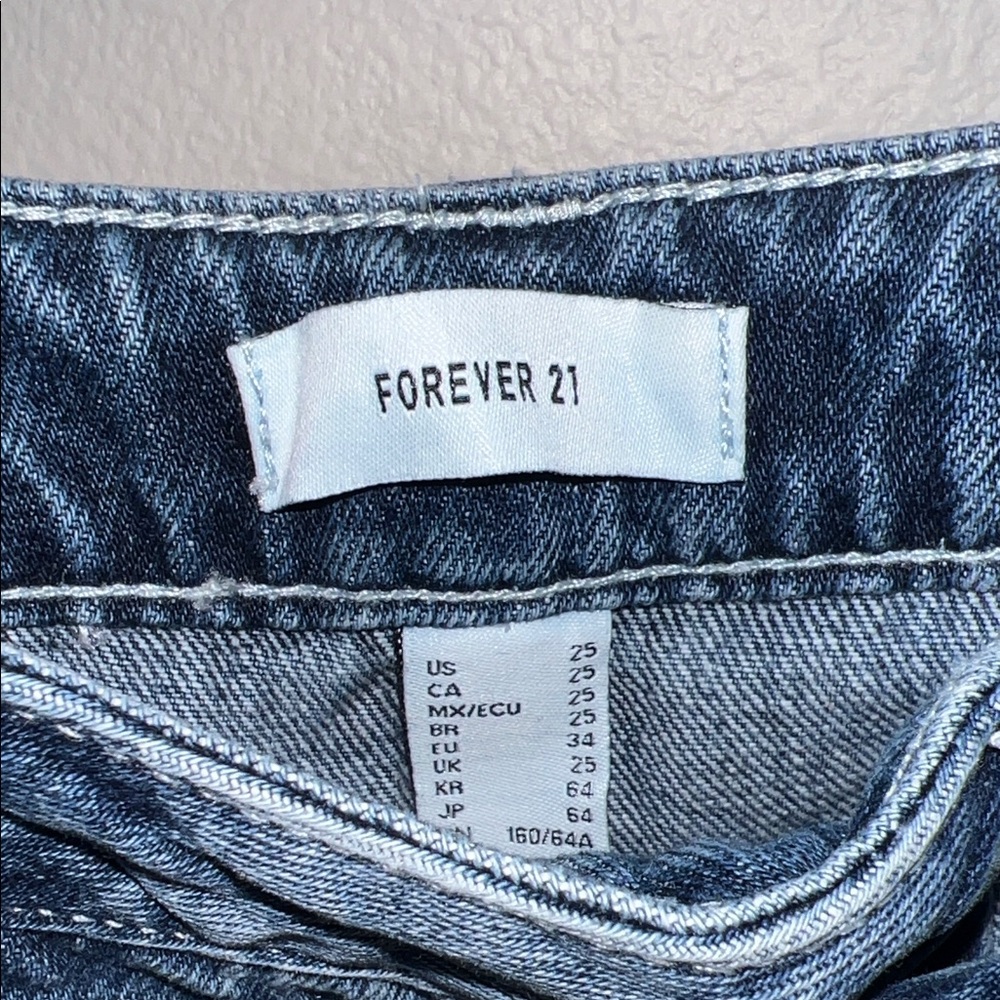 Forever 21 Blue Women Jeans With Buttons - Picture 4 of 6